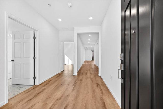 12713 Mission Peak Way, Rancho Cordova, CA 95742