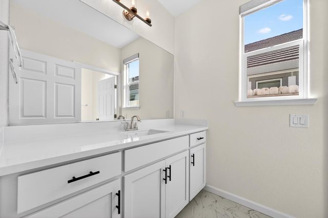 12713 Mission Peak Way, Rancho Cordova, CA 95742