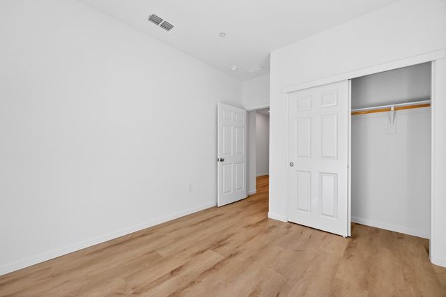 12713 Mission Peak Way, Rancho Cordova, CA 95742