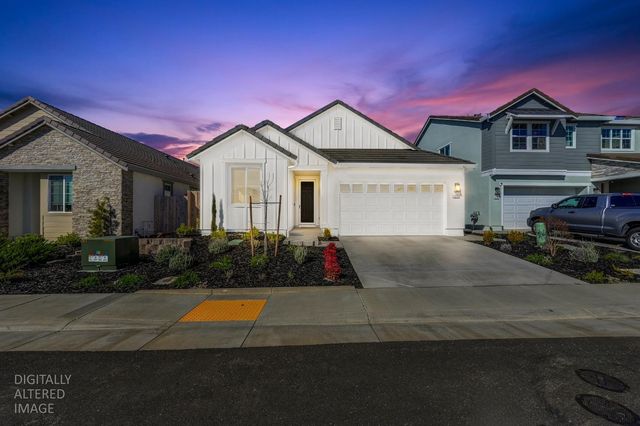 12713 Mission Peak Way, Rancho Cordova, CA 95742