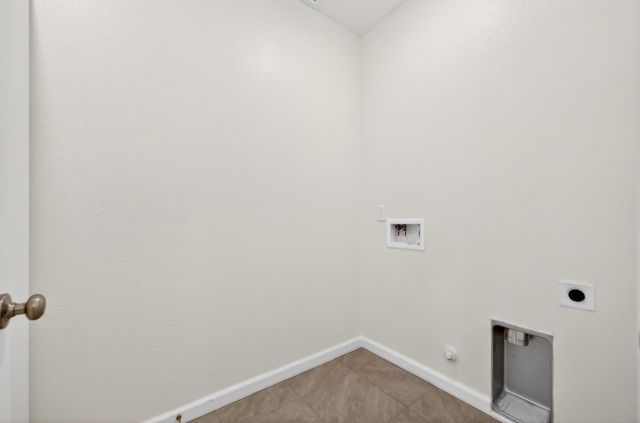 12713 Mission Peak Way, Rancho Cordova, CA 95742