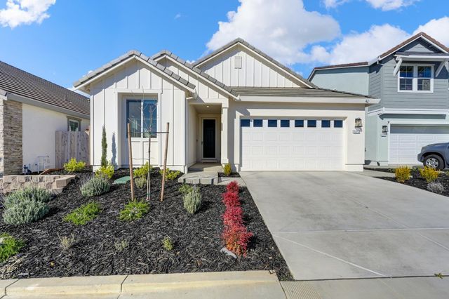 12713 Mission Peak Way, Rancho Cordova, CA 95742