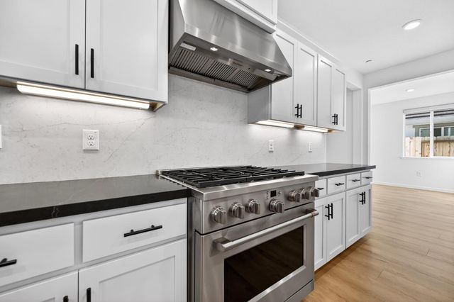 12713 Mission Peak Way, Rancho Cordova, CA 95742