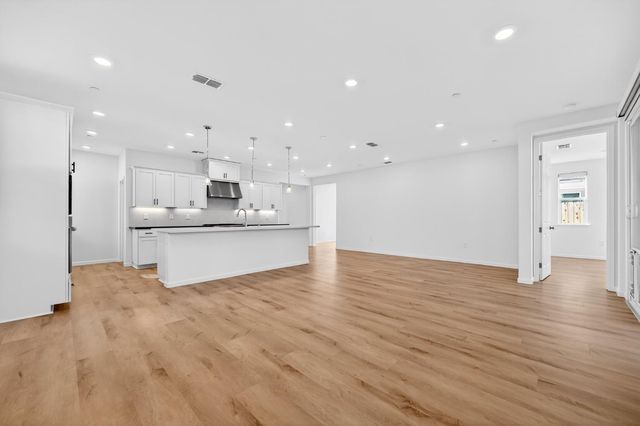 12713 Mission Peak Way, Rancho Cordova, CA 95742