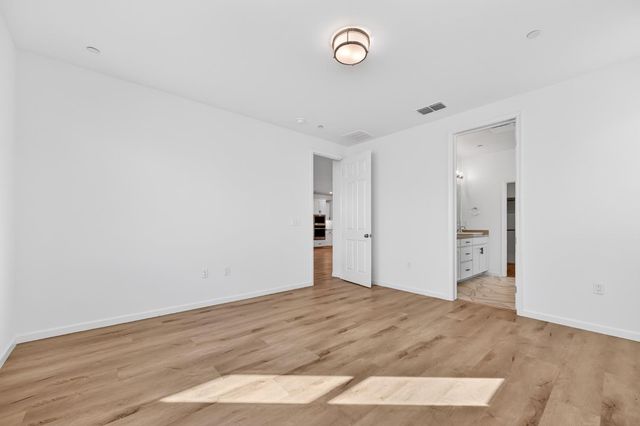 12713 Mission Peak Way, Rancho Cordova, CA 95742