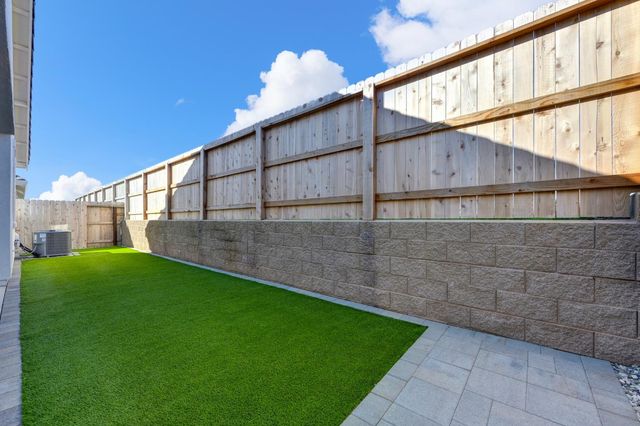 12713 Mission Peak Way, Rancho Cordova, CA 95742