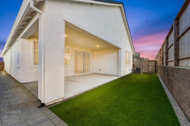 12713 Mission Peak Way, Rancho Cordova, CA 95742