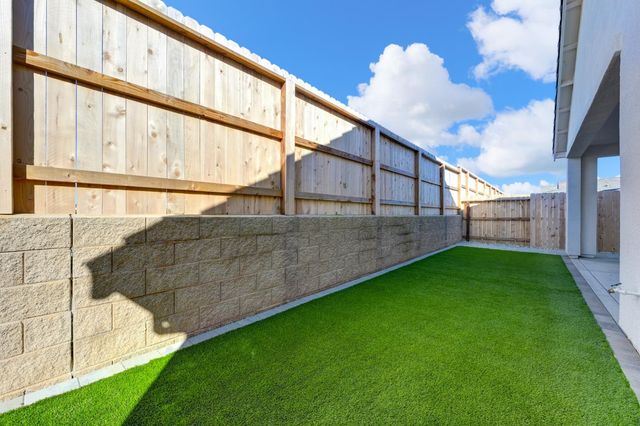 12713 Mission Peak Way, Rancho Cordova, CA 95742