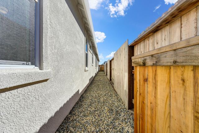 12713 Mission Peak Way, Rancho Cordova, CA 95742