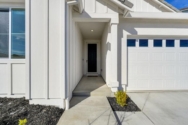 12713 Mission Peak Way, Rancho Cordova, CA 95742