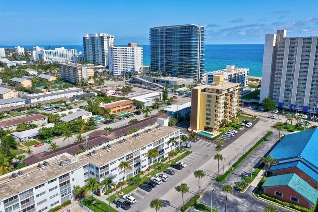 3221 NE 8th Street 103, Pompano Beach, FL 33062