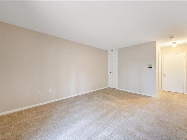107 Windward DR SW 107, Roanoke, VA 24018