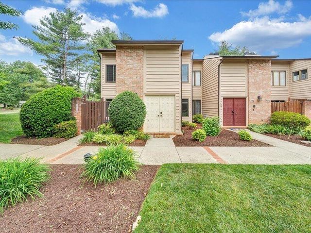 107 Windward DR SW 107, Roanoke, VA 24018