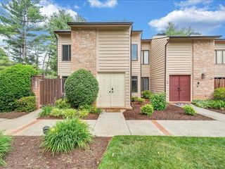 107 Windward DR SW 107, Roanoke, VA 24018