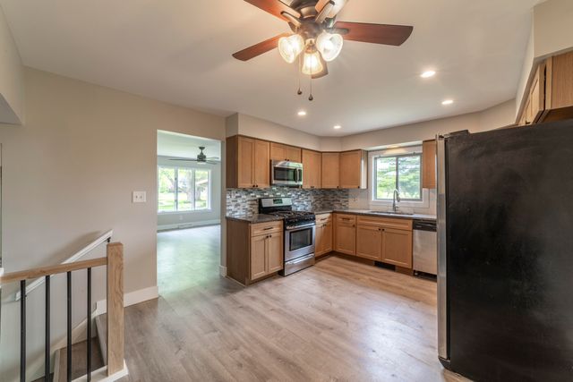 340 Golfview Drive, Schererville, IN 46375