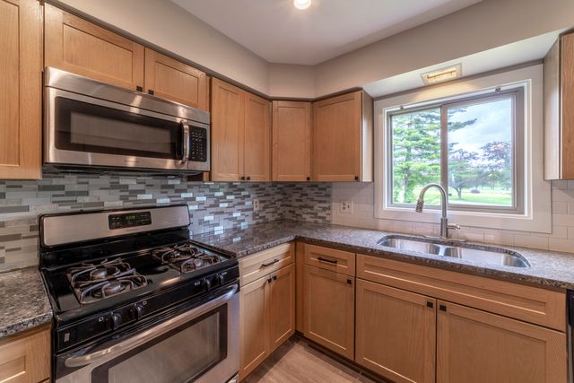 340 Golfview Drive, Schererville, IN 46375