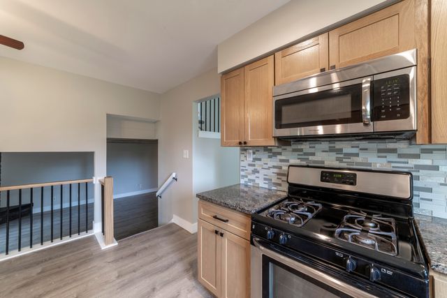 340 Golfview Drive, Schererville, IN 46375