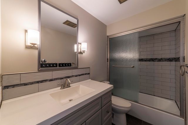 340 Golfview Drive, Schererville, IN 46375