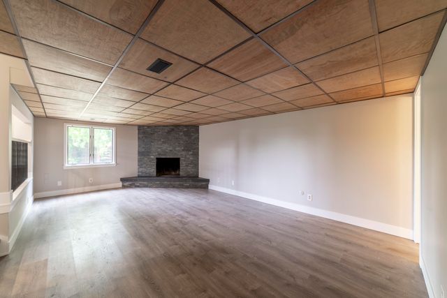 340 Golfview Drive, Schererville, IN 46375
