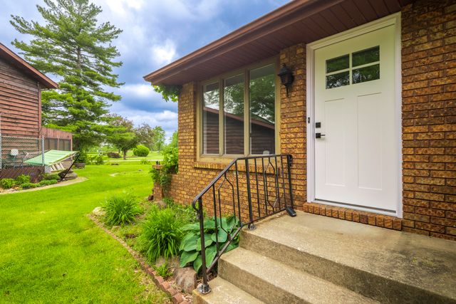 340 Golfview Drive, Schererville, IN 46375