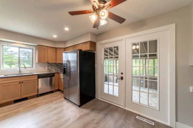 340 Golfview Drive, Schererville, IN 46375