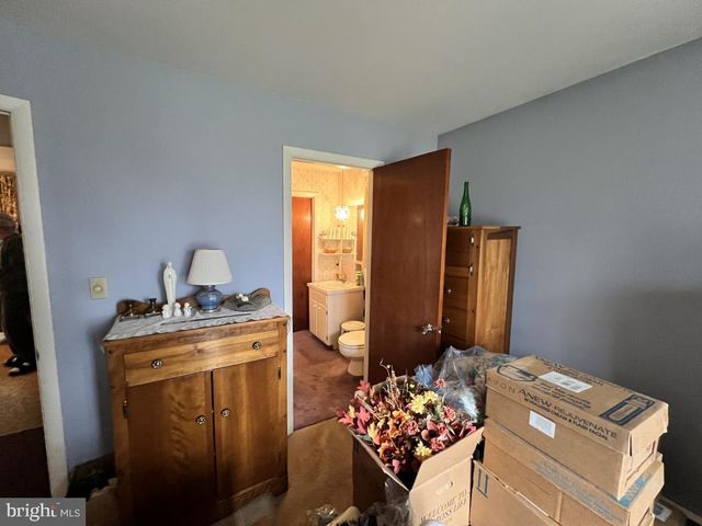 977 LOCUST GROVE RD, Middletown, PA 17057