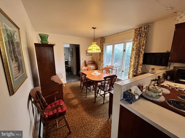 977 LOCUST GROVE RD, Middletown, PA 17057