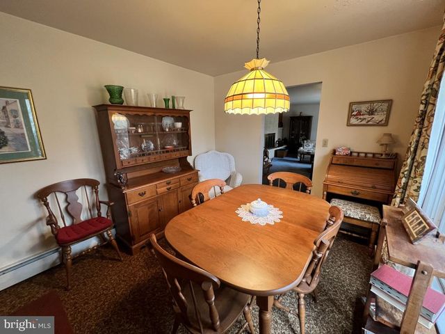 977 LOCUST GROVE RD, Middletown, PA 17057