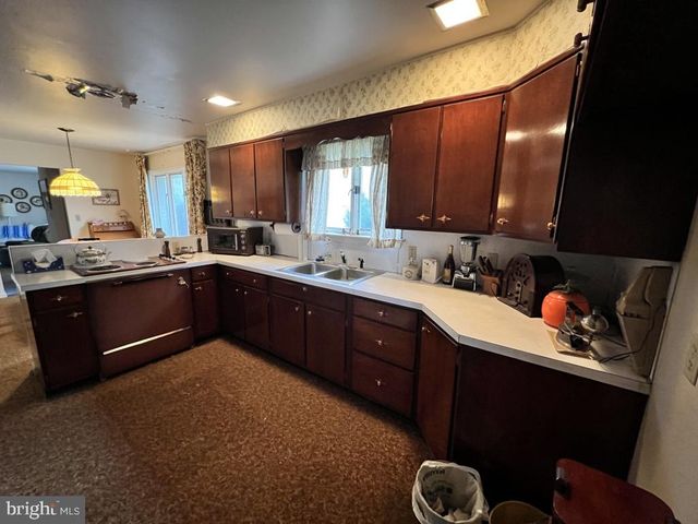 977 LOCUST GROVE RD, Middletown, PA 17057
