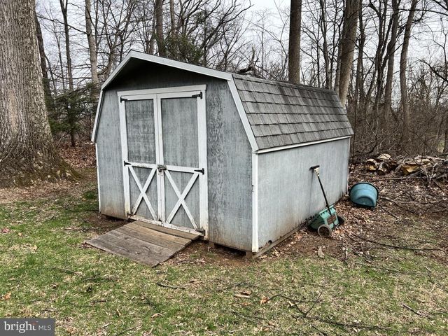 977 LOCUST GROVE RD, Middletown, PA 17057