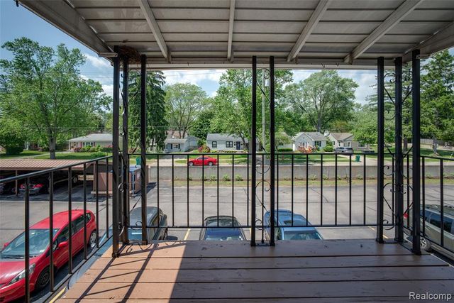 30795 Shiawassee Road 7, Farmington, MI 48336