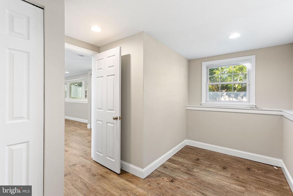 405 E EVESHAM AVE, MAGNOLIA, NJ 08049 — photo 4