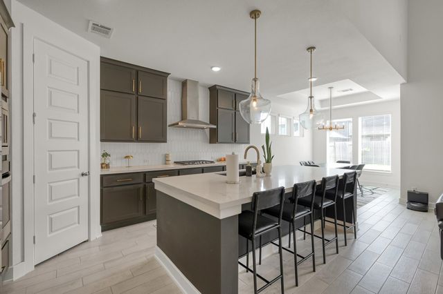 2210 Seneca Lake Drive, La Marque, TX 77568