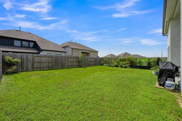 2210 Seneca Lake Drive, La Marque, TX 77568
