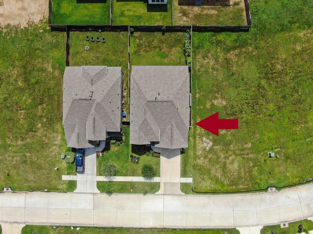 2210 Seneca Lake Drive, La Marque, TX 77568