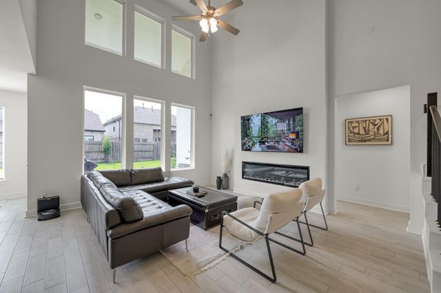 2210 Seneca Lake Drive, La Marque, TX 77568
