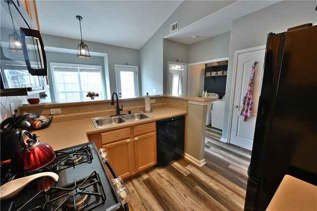 151 Spring Way Square, Canton, GA 30114
