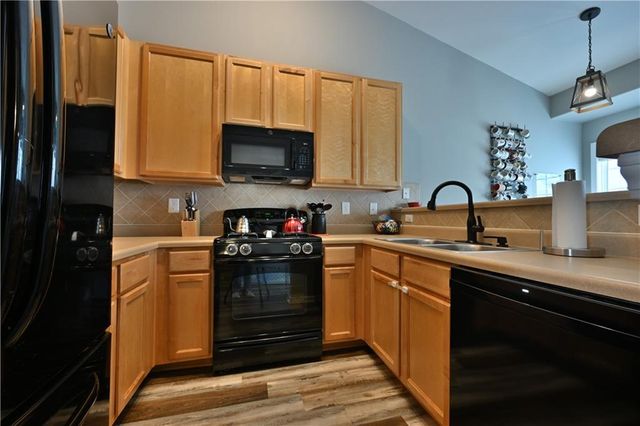 151 Spring Way Square, Canton, GA 30114