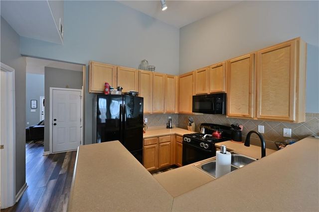 151 Spring Way Square, Canton, GA 30114