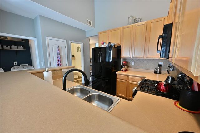 151 Spring Way Square, Canton, GA 30114