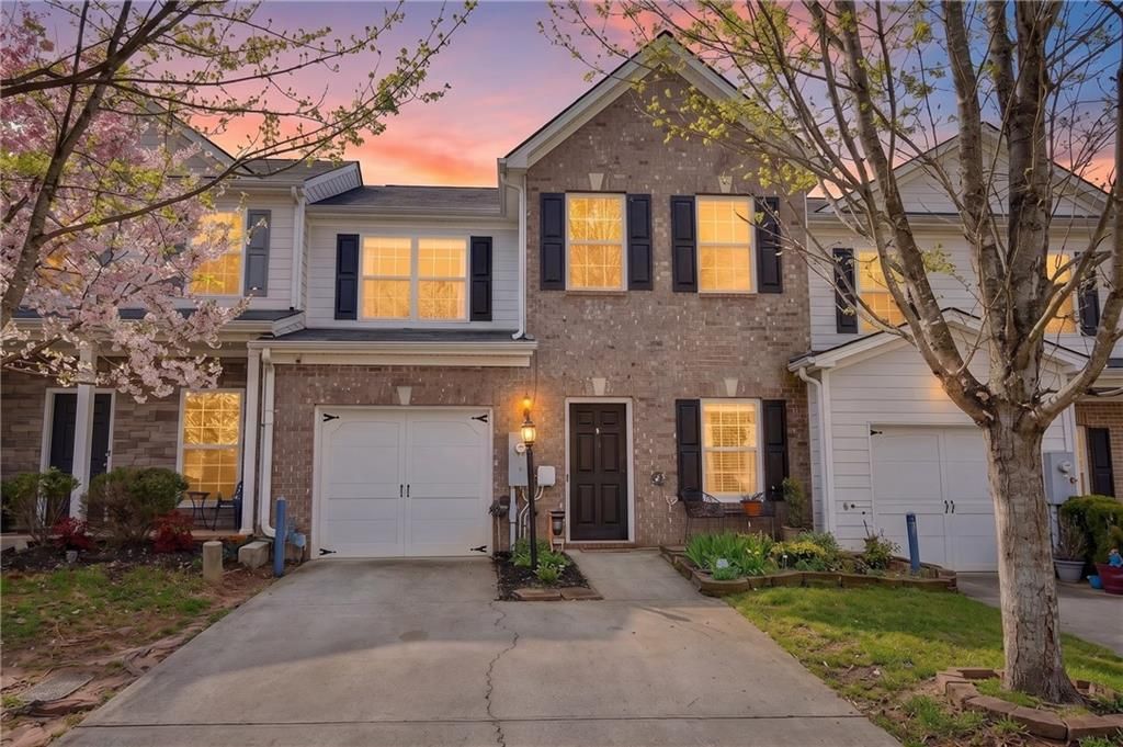 151 Spring Way Square, Canton, GA 30114