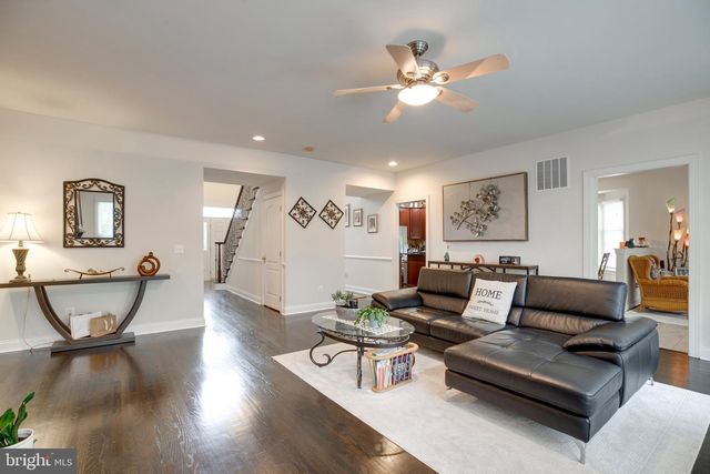 15613 VILLAGE COVE PL, Haymarket, VA 20169