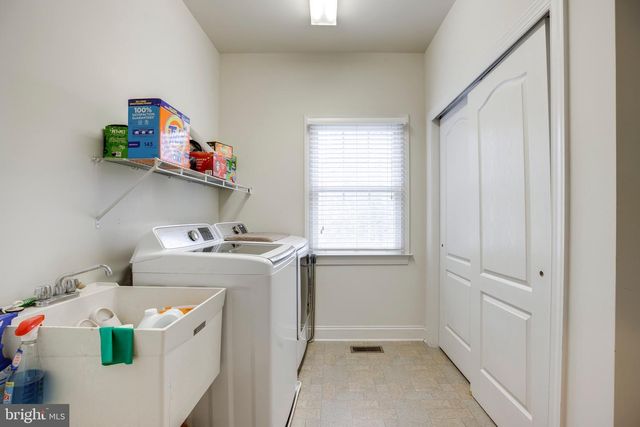 15613 VILLAGE COVE PL, Haymarket, VA 20169