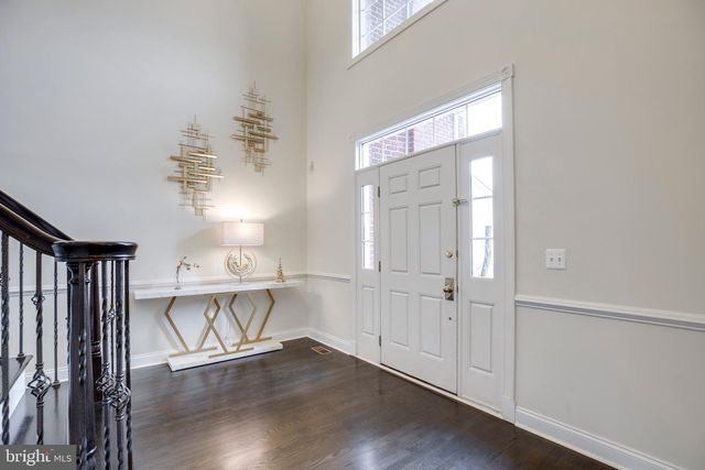 15613 VILLAGE COVE PL, Haymarket, VA 20169