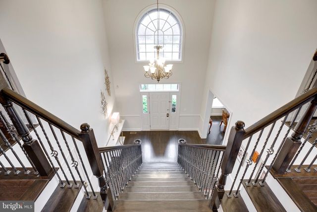 15613 VILLAGE COVE PL, Haymarket, VA 20169