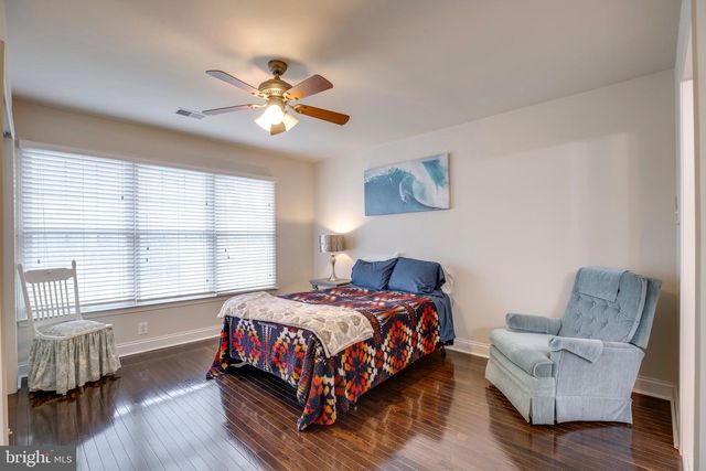 15613 VILLAGE COVE PL, Haymarket, VA 20169