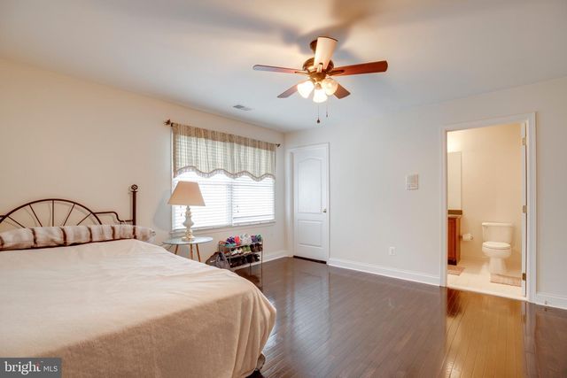 15613 VILLAGE COVE PL, Haymarket, VA 20169