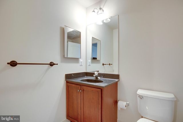 15613 VILLAGE COVE PL, Haymarket, VA 20169