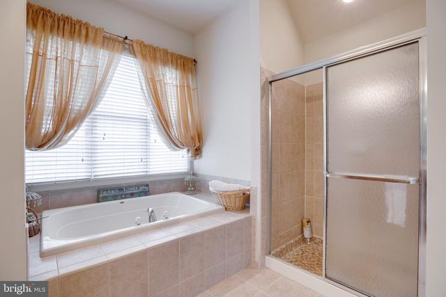 15613 VILLAGE COVE PL, Haymarket, VA 20169