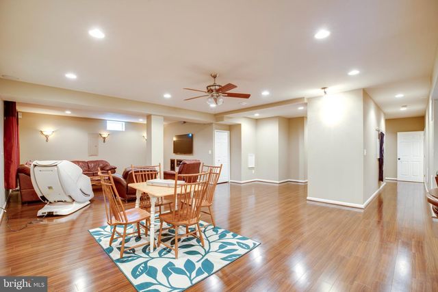 15613 VILLAGE COVE PL, Haymarket, VA 20169